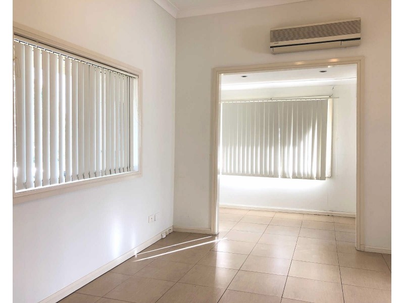 120 Chetwynd Rd, Merrylands NSW 2160