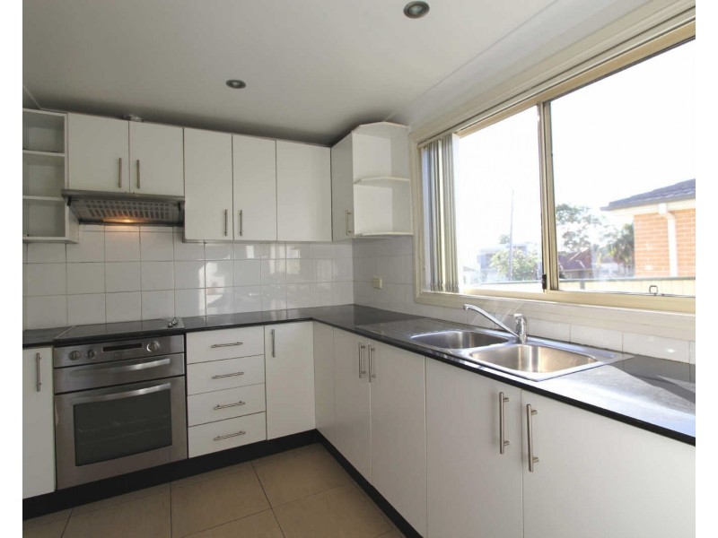 120 Chetwynd Rd, Merrylands NSW 2160