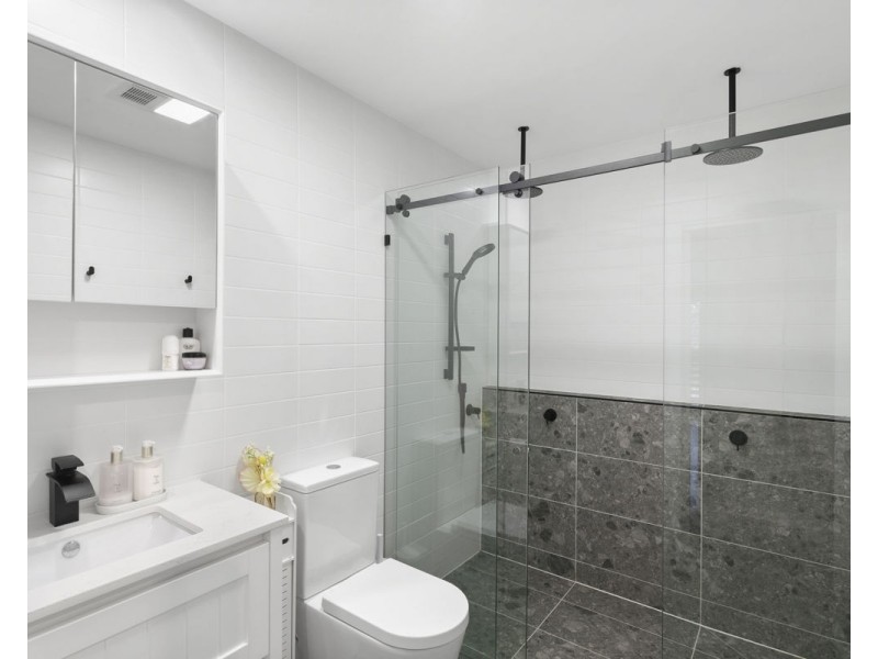 8 Hopman Street, Greystanes NSW 2145