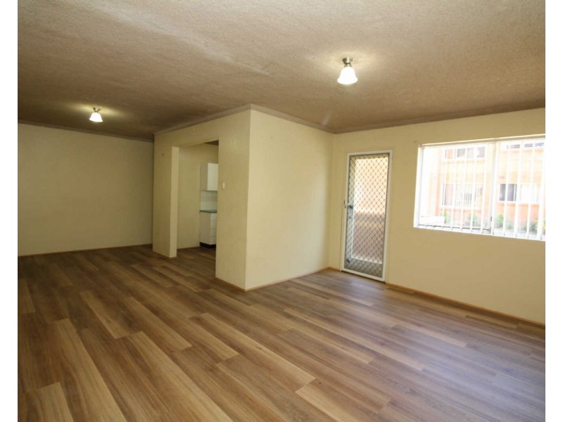 2/57 St Ann St, Merrylands NSW 2160