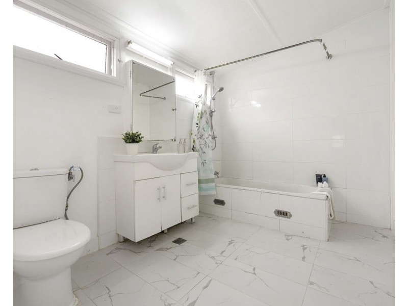 51 McArthur Street, Guildford NSW 2161