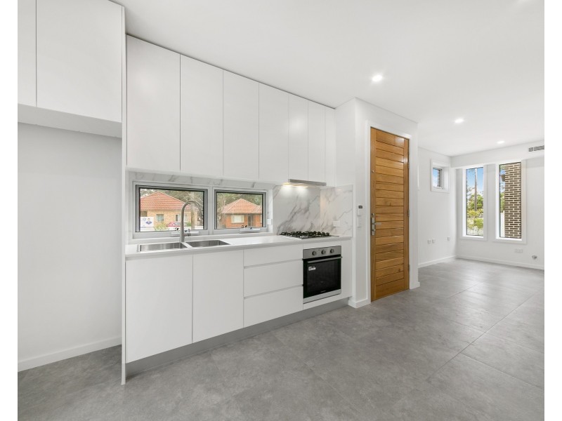 1/118 Centenary Rd, South Wentworthville NSW 2145