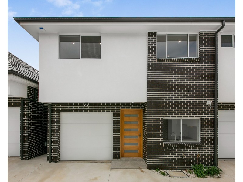 2/118 Centenary Rd, South Wentworthville NSW 2145