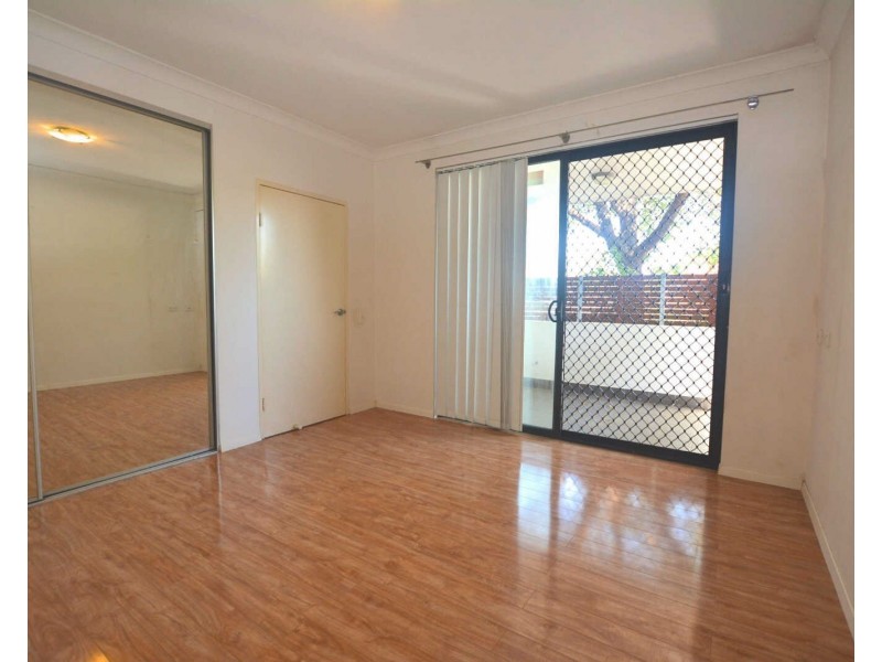 1/223 William St, Merrylands NSW 2160