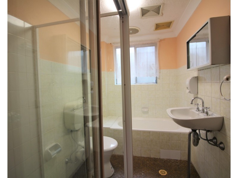 2/15-17 Birmingham St, Merrylands NSW 2160