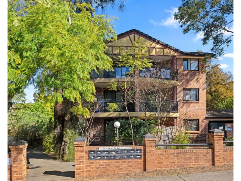8/10-10a Todd Street, Merrylands NSW 2160