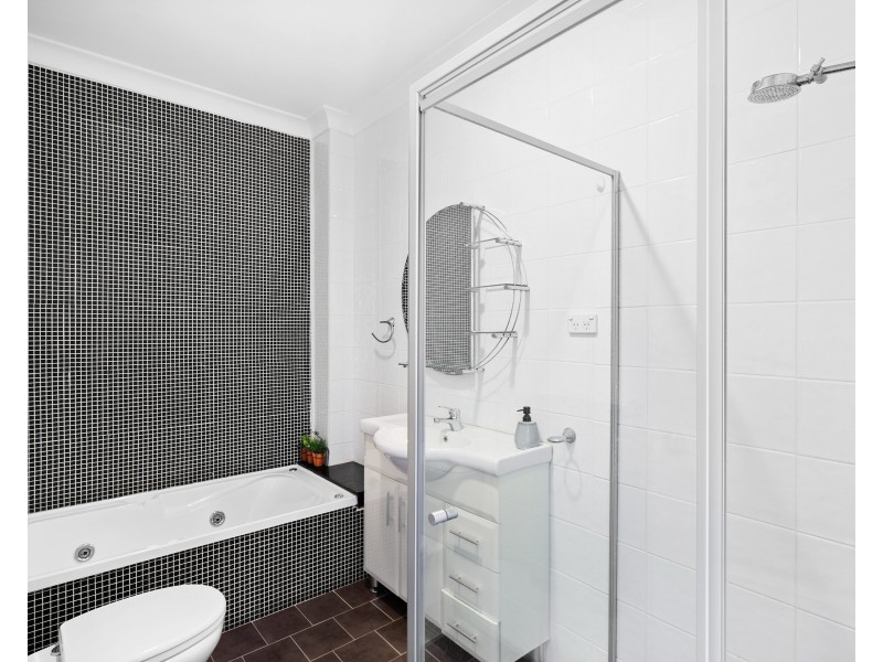 6/48 Memorial Av, Merrylands NSW 2160