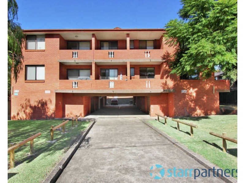 2/10 Birmingham St, Merrylands NSW 2160