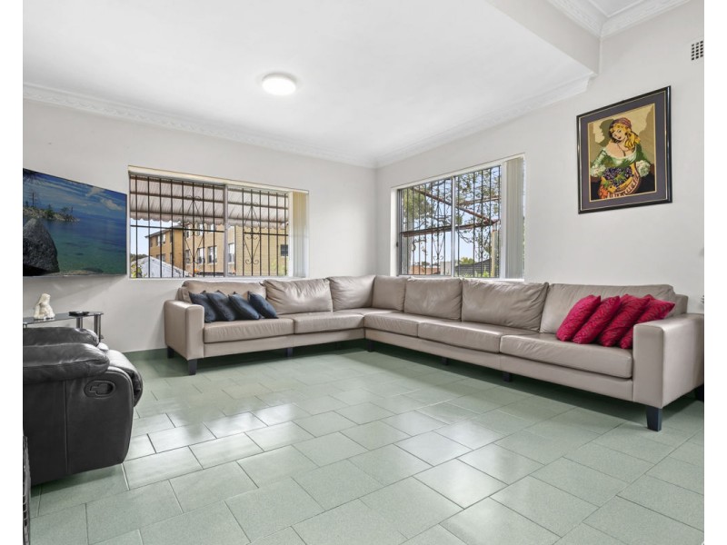 5 Bolton Street, Guildford NSW 2161