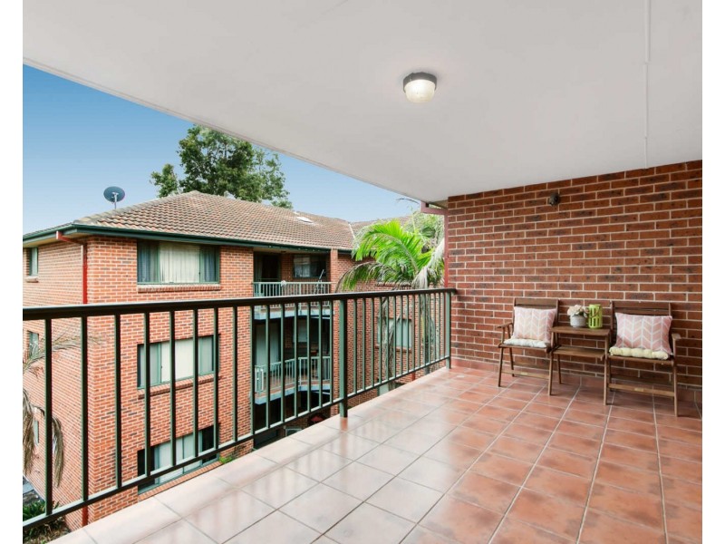 22/10-14 Arthur St, Merrylands NSW 2160
