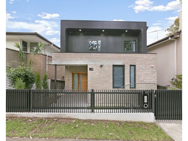 90 Daruga Av, Pemulwuy NSW 2145