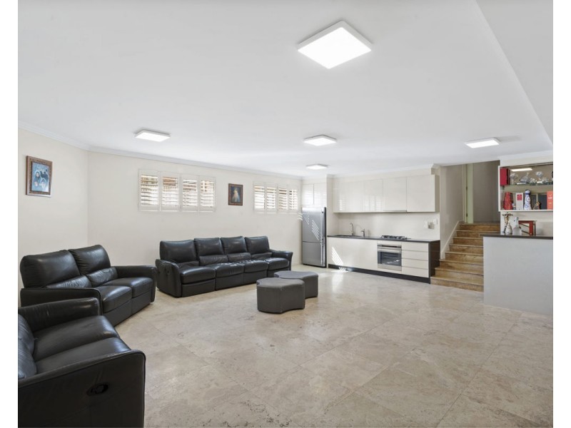 15 Meakin Street, Merrylands NSW 2160