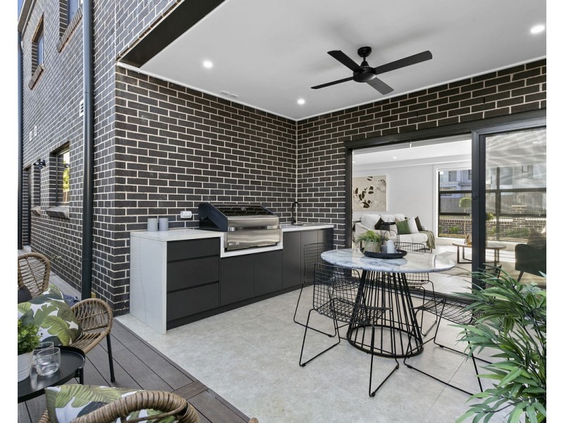 13 Hamilton Street, South Wentworthville NSW 2145