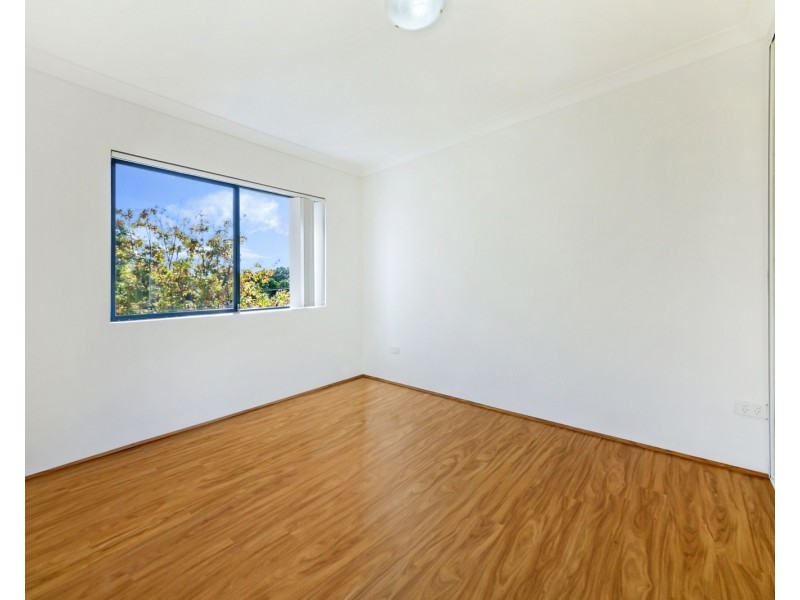 2/10 Calliope St, Guildford NSW 2161