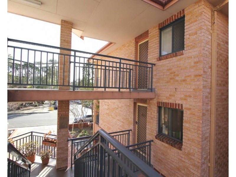 2/10 Calliope St, Guildford NSW 2161