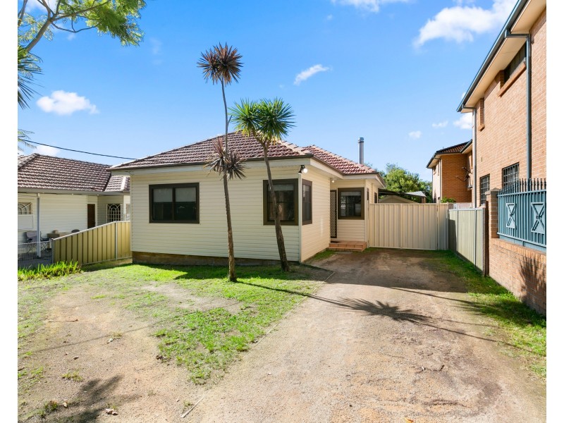 131 The Avenue, Granville NSW 2142
