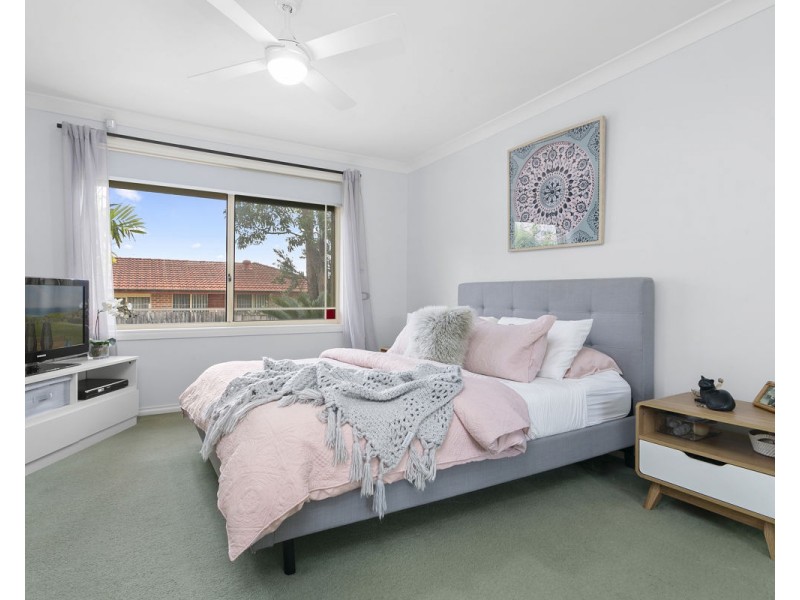 2/39a Burrabogee Road, Pendle Hill NSW 2145