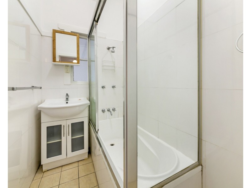 4 Birmingham St, Merrylands NSW 2160