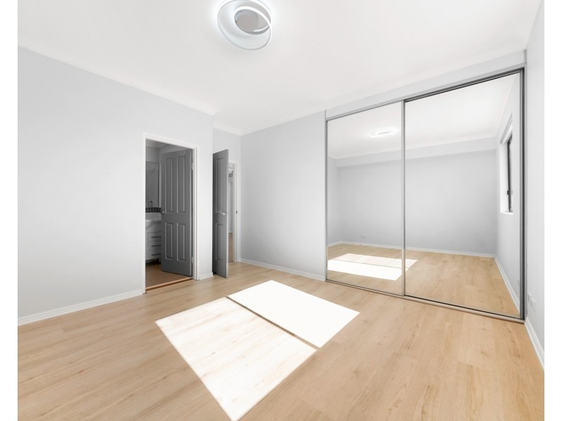 401/10 Refractory Ct, Holroyd NSW 2142