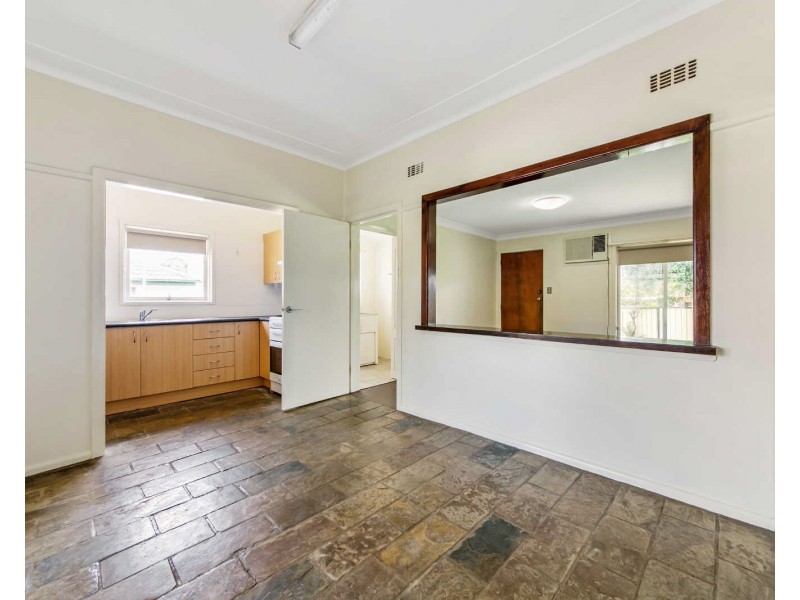 70 Queen St, Guildford NSW 2161