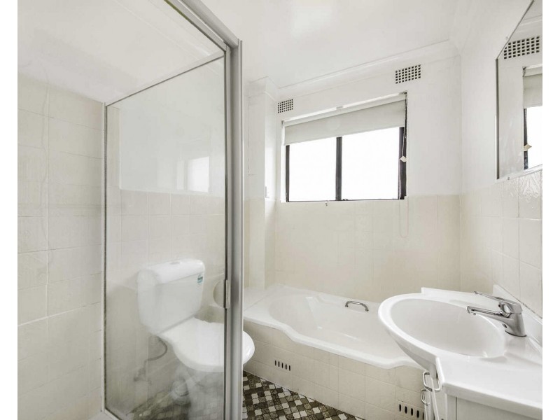 10/12 Cambridge St, Merrylands NSW 2160