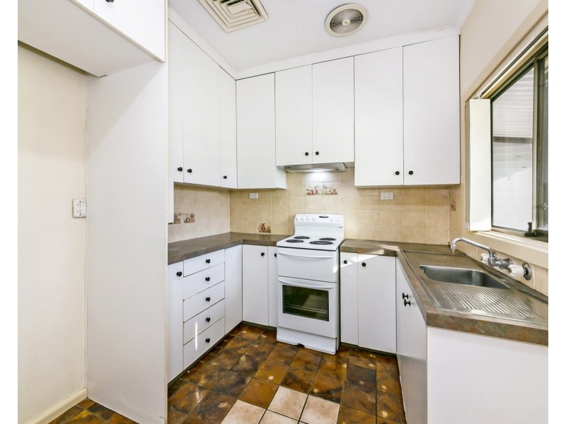 37 Ringrose Av, Greystanes NSW 2145