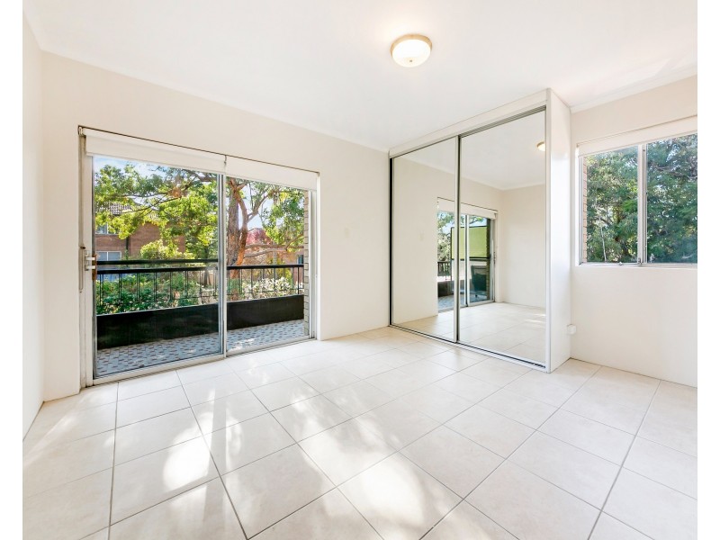 6/37 Calliope St, Guildford NSW 2161