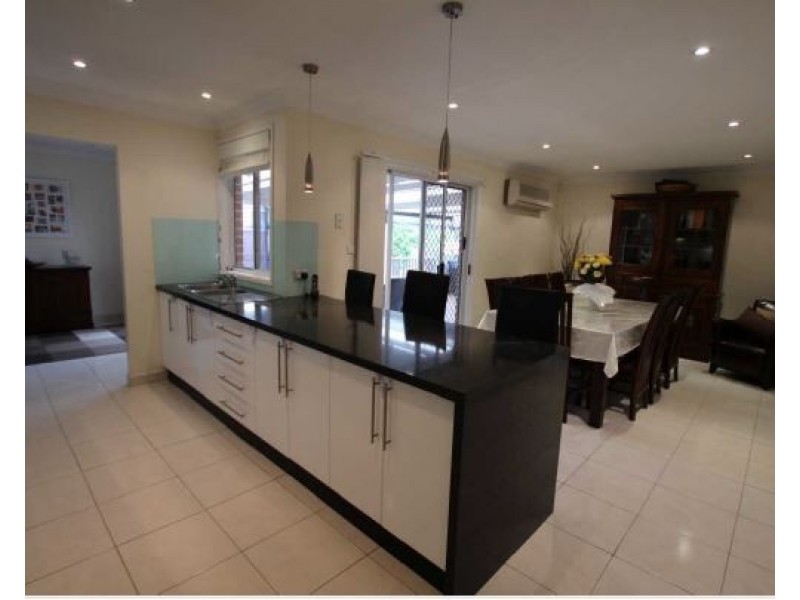 9 Ollier Cr, Prospect NSW 2148