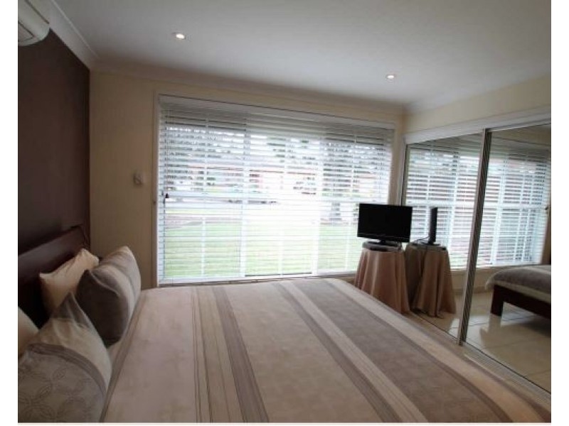 9 Ollier Cr, Prospect NSW 2148