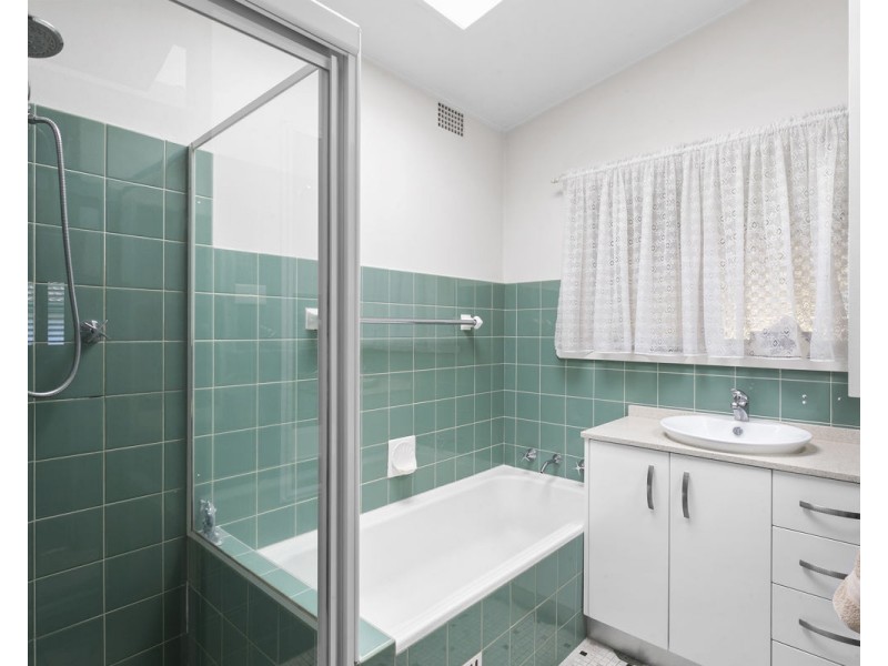 16 Brian Street, Merrylands NSW 2160