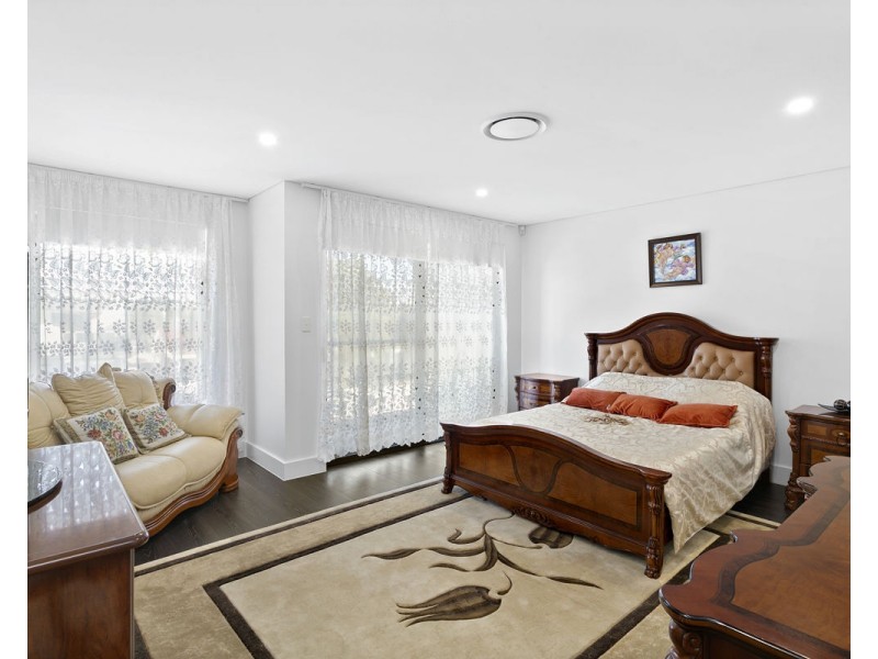 54 Edna Avenue, Merrylands NSW 2160