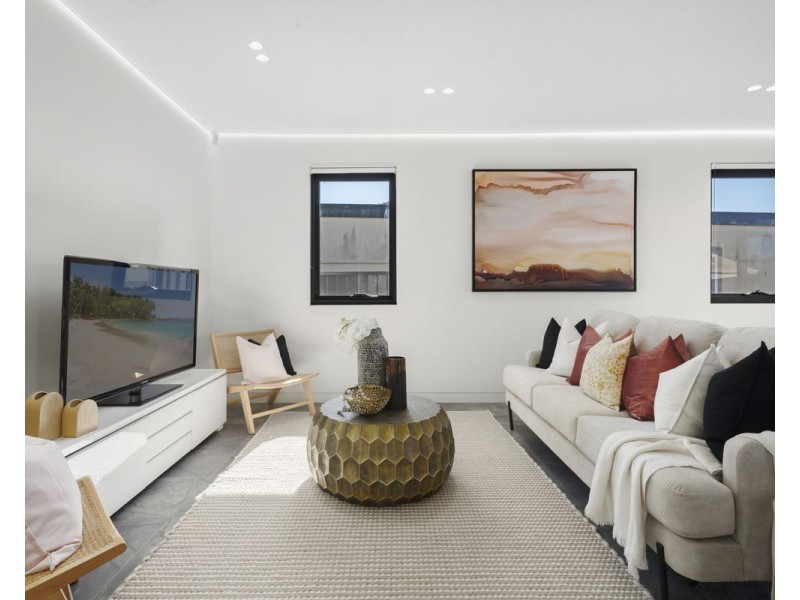 14 Bury Road, Guildford NSW 2161