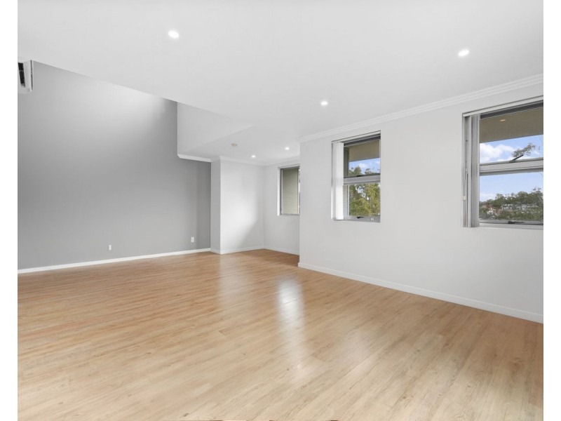 21/4-10 Benedict Court, Holroyd NSW 2142