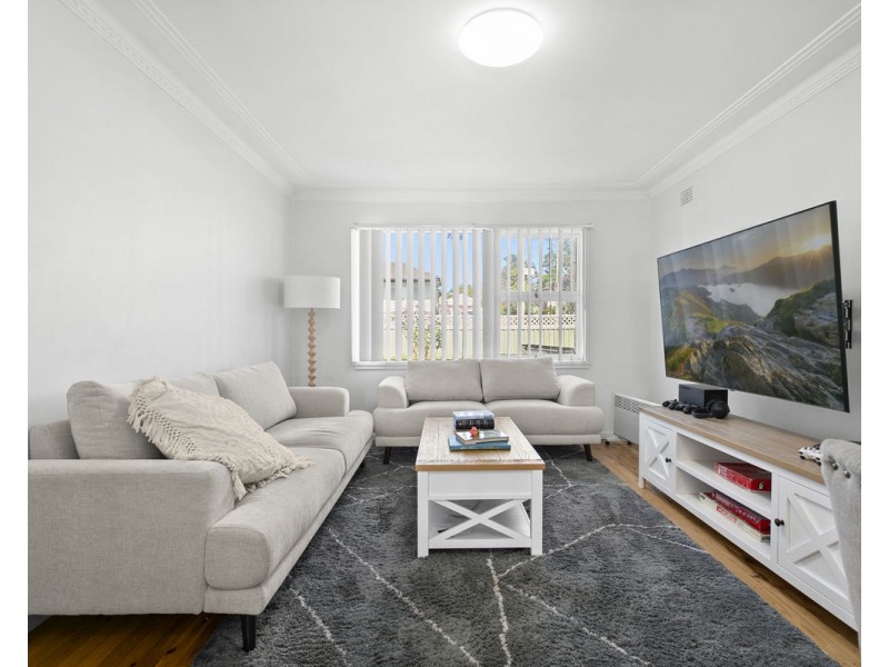 15 Fairfield Road, Woodpark NSW 2164