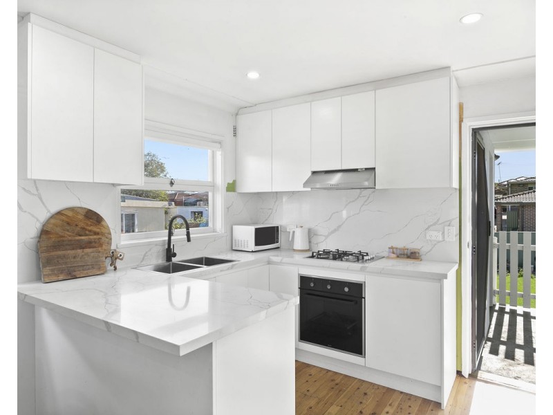 15 Fairfield Road, Woodpark NSW 2164