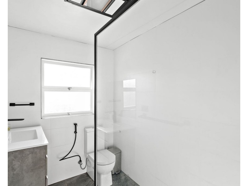 15 Fairfield Road, Woodpark NSW 2164