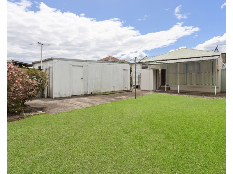 32 Badham Street, Merrylands NSW 2160