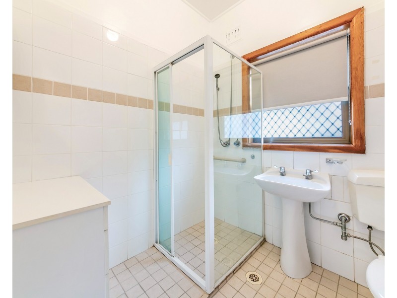 99 Military Rd, Guildford NSW 2161