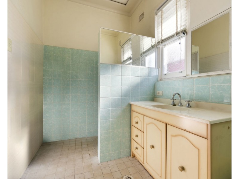 40 Bruce Street, Merrylands NSW 2160