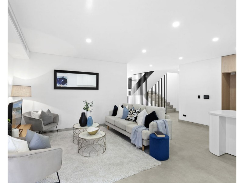 2a Brotherton Street, South Wentworthville NSW 2145