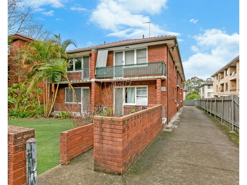 2/10 Allen St, Harris Park NSW 2150