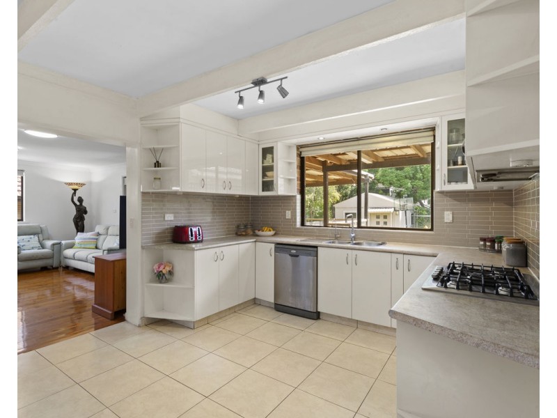 32 Lascelles Avenue, Greenacre NSW 2190
