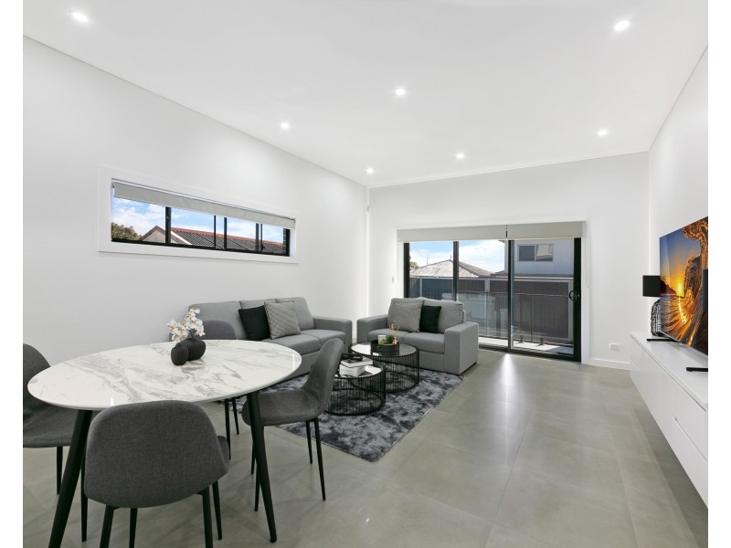 21a Barcom St, Merrylands West NSW 2160