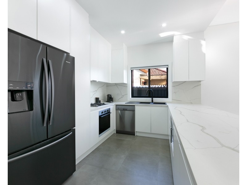 21a Barcom St, Merrylands West NSW 2160