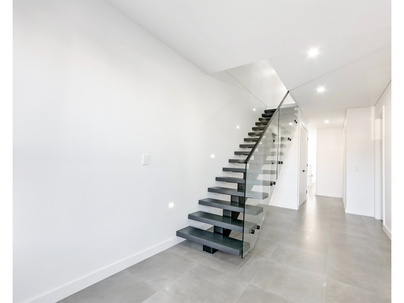 21 Barcom St, Merrylands West NSW 2160