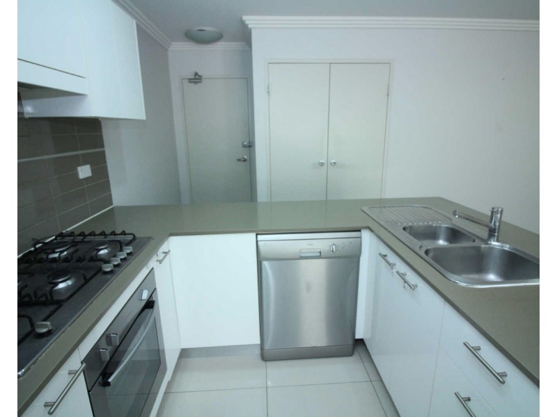 8/17 Dressler Ct, Holroyd NSW 2142