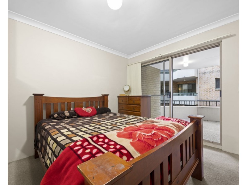 17/235 Targo Road, Toongabbie NSW 2146