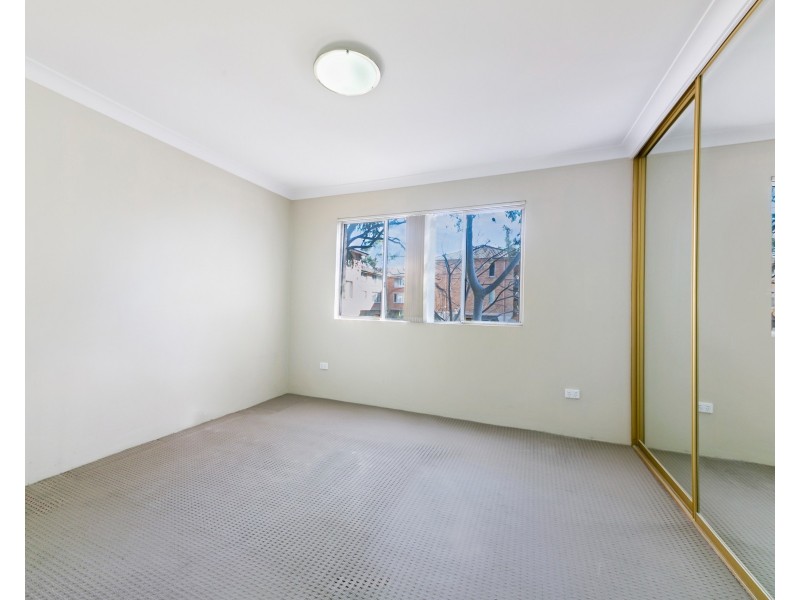 14/37-39 Memorial Av, Merrylands NSW 2160