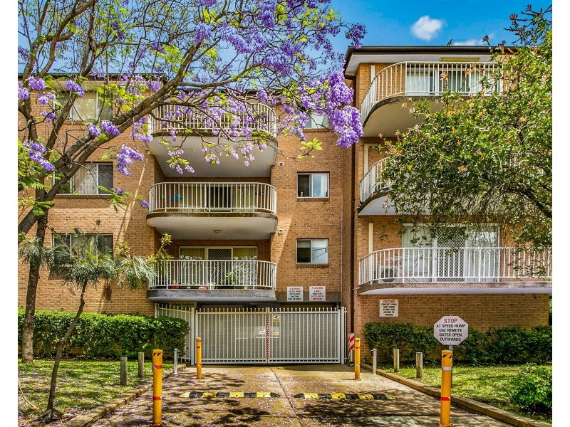 14/37-39 Memorial Av, Merrylands NSW 2160