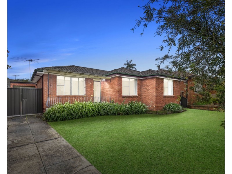 52 Ian Street, Greystanes NSW 2145
